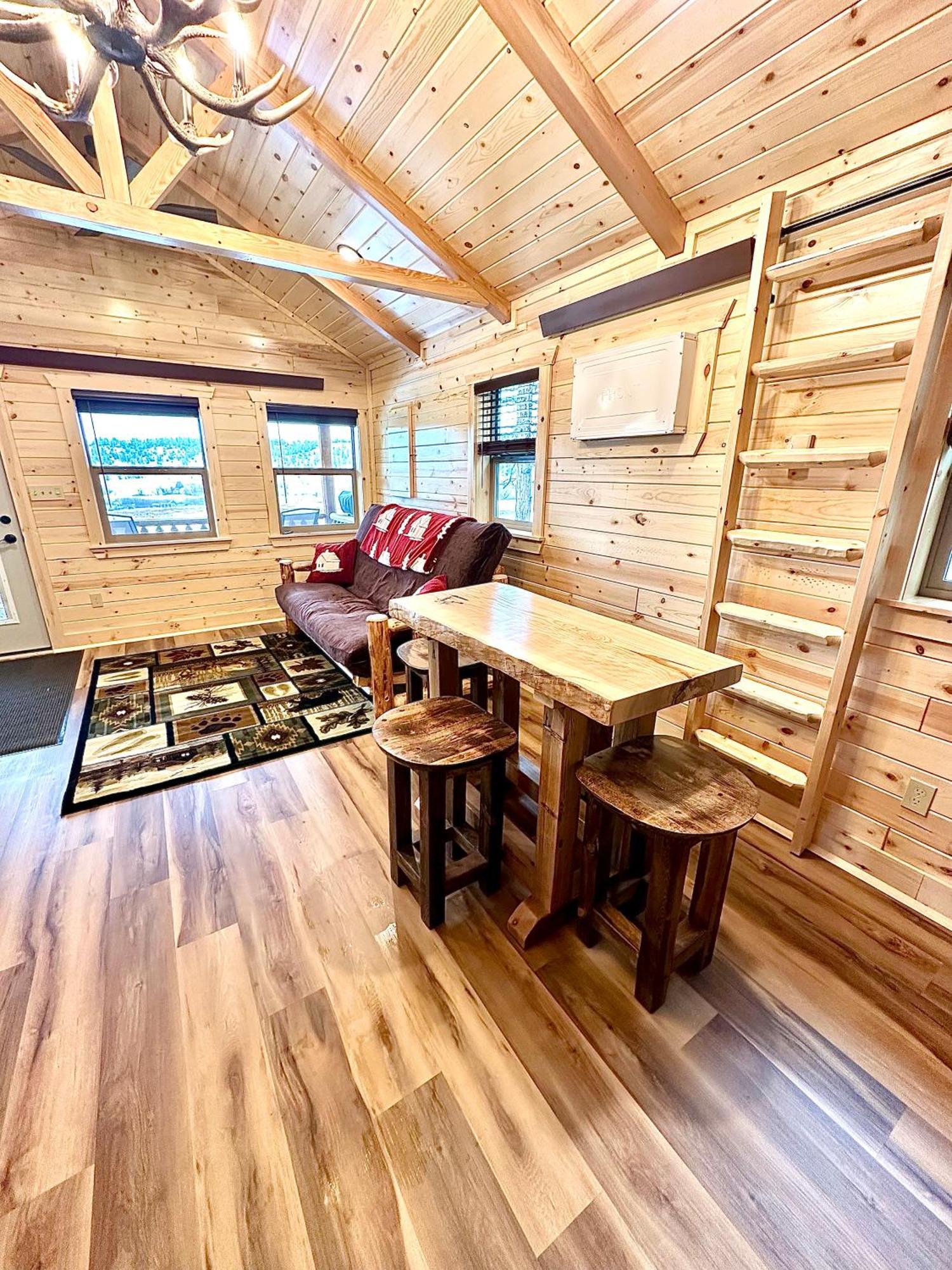 The Lodge At Devils Tower Exterior foto